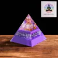 Orgon Kristall Pyramide Harz Stein Energie Generator Heilung Meditation Tischdeko - Lila Weißer Kristall Stil / 8cm Pyramide