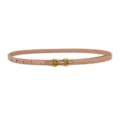 Minimalistischer Ledergürtel mit goldener Metallkettenschnalle für elegante Damenoutfits. - 105cm / Beige