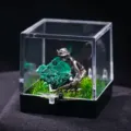 Specimen minerale di minatore di malachite micro-paesaggio ornamento scatola display - Minatore con Cesto (Malachite)