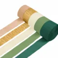 Ensemble de rouleaux de papier crepe vert sauge et or pour decoration de fete de mariage. - Lot de 5 feuilles de papier crépon vert sauge