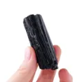 Natuurlijke zwarte toermalijn kristal ruwe steen mineraal specimen voor huisdecoratie. - 10-20g