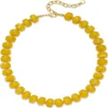 Détail de collier de perles jaunes plaqué or, accessoire de mode élégant pour femme. - Jaune
