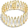 Detaillierte Nahaufnahme des vergoldeten Tennisarmbands mit eingefassten klaren Zirkoniasteinen. - Runde Zargenfassung (s317) / Gold