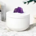 White aroma candle jar with natural amethyst crystal on lid for home decor and desktop ornament - Round Amethyst Raw Stone Style (Gardenia Scent)