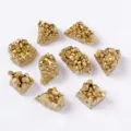 Grupos de cristales de cuarzo chapados en oro natural piedras en bruto druzy para joyas - Irregular 2-3cm (Sin Perforar) 1 Pieza