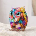 Figura de búho de resina de piedra de cristal de colores adorno de mesa decorativo - Concha de Abulón / Aprox. 4.8x4 cm