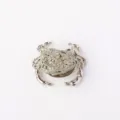 Silberne Metall Krabbe Ornament mit rohem Kristall Pyrit Stein Heimdekor Artikel SKU - Krabbe - Chalkopyrit