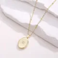 Collier medaillon ovale en laiton plaque or 14k avec magnifique detail de fleur zircon. - Style Médaillon Ovale (x784) / 14k / Or