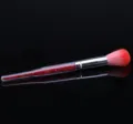 Pinceau dépoussiéreur à ongles à paillettes rouges et poils dégradés pour manucure. - Rouge