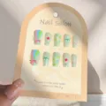 Set di unghie finte fatte a mano con simpatici disegni arcobaleno, occhi e fiori, corte. - Stile 14