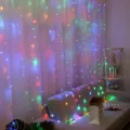 LED curtain string lights for bedroom room decor, romantic fairy lights background for parties. - 3x3m 300 LEDs Plug-in / Colorful