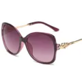 Damen große Rahmen Vintage Sonnenbrille mit Farbverlauf Gläsern und Strass Stern Bügel. - Transparent Violett