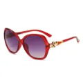 Gafas de sol para mujer rojas grandes con strass y lentes de color morado degradado. - Montura Roja Lentes Grises Degradadas