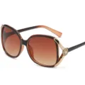 Women large frame sunglasses retro brown gradient lenses chic camellia pearl temple decor - Transparent Tea Frame Gradient Tea