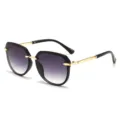 Elegantes gafas de sol degradadas poligonales para mujer, ideales para protección solar exterior. - Montura Negra Lente Gris Degradado