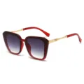 Korean style oversized sunglasses for women, gradient lenses, chic metal temples, chic. - Red Frame / Gradient Gray