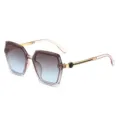 Damen große quadratische Sonnenbrille mit Farbverlauf und stylischen Metallbügeln UV-Schutz. - Teerahmen Verlauf Tee-Blau-Glas
