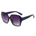 Lunettes de soleil oversize pour femmes avec verres dégradés et branches décorées. - Monture Carrée (2568) / Monture Bleu Foncé Verres Double Gris