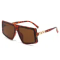 Grosse quadratische Schildpatt Sonnenbrille mit goldener Kette, schicke Retro Brille. - Schildpatt Rahmen