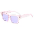 Modische, transparente rosa Sonnenbrille mit schicken lila Gläsern für Damen und Alltag. - Hellviolett