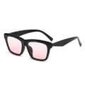 Trendige Vintage Sonnenbrille mit rosa Farbverlauf für stilvolle Damen und Herren im Alltag. - Schwarzer Rahmen Blush-Gläser