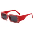Rote Strass-Sonnenbrille für Damen, stilvolle quadratische UV-Schutz Sonnenbrille. - Roter Rahmen Graue Gläser