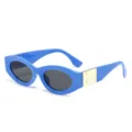 Modische blaue Retro Ovale Sonnenbrille mit schicken goldfarbenen Akzenten für den Alltag. - Blauer Rahmen Graue Linsen