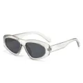 Schicke transparente Sonnenbrille mit dunklen Gläsern für Damen und Herren, ideal für den Sommer. - Durchscheinender grauer Rahmen Graues Glas
