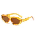 Modische Sonnenbrille mit transparentem bernsteinfarbenem Gestell und braunen Gläsern für Alltag. - Orangener Rahmen Tee Linsen