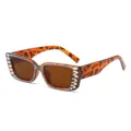Modische Retro Leopardenmuster quadratische Sonnenbrille mit glitzernden Strasssteinen Damen. - Schildpatt Rahmen