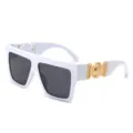 Chic oversized vierkante zonnebril dames heren wit montuur gouden medaillon brillen - Wit Frame Zwart Grijze Lenzen