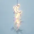 Attrape-rêves lune fait main avec lumières LED et plumes, idéal pour chambre d'enfant et déco murale. - Lune / Avec Lumière / Violet