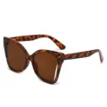 Oversized cat eye sunglasses for women stylish tortoiseshell frame brown gradient lenses chic. - Tortoise Frame Tea Lens