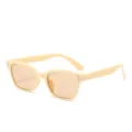 Chic occhiali da sole quadrati beige chiaro con lenti pesca, elegante stile retrò. - Montatura Beige Lente Tè