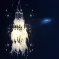 Weißer Feder-Traumfänger mit LED-Lichterkette, mehrschichtige Hängedeko für das Schlafzimmer. - Doppelschicht mit Licht / Weiß