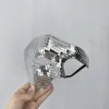 Silberne Disco Kugel Halbgesicht Maske für Party, glänzende Spiegel Maskerade Maske. - Silber