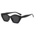 Modische schwarze polygonale Sonnenbrille mit Nieten für Damen und Herren stilvoller Sonnenschutz - Schwarzer Rahmen Graue Gläser