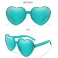Seeblaue herzförmige Sonnenbrille, stilvolles Pfirsichherz-Design Party Brille Variante. - Seeblau