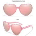 Rosa herzförmige Sonnenbrille, trendige verspiegelte pinke Gläser mit glänzendem Kunststoffrahmen. - Rosa Rahmen Rosa Spiegel