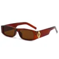 Retro braune rechteckige Sonnenbrille mit goldenem geometrischem Dekor für den Sommer. - Dunkelbrauner Rahmen Braune Gläser