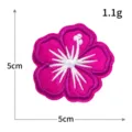 Parche bordado de flores rosas insignia de ropa DIY, tamaño de 5x5cm y diseño ligero. - Púrpura