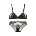 Gedetailleerd overzicht van het zwarte kanten beha en slipje set, comfortabel en elegant. - S / Top en Broek / Zwart