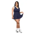 Vista detallada del vestido deportivo sin mangas en azul oscuro con cuello contrastante. - Azul Marino