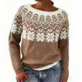Vue détaillée d'un pull pour femme marron à motif jacquard nordique et manches longues. - S / Hauts / Style 9580