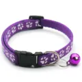 Collier pour chat violet avec empreinte de patte blanche, boucle de sécurité et clochette. - Violet