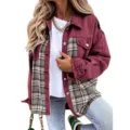 Vue détaillée de la veste en jean à manches longues et patchwork à carreaux pour femmes. - Rouge