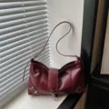 Bolso de hombro de cuero burdeos vintage para mujer, elegante bolso cruzado para trabajo diario. - Rojo