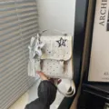 Petit sac à dos à pois blancs avec patch de lapin mignon et pendentif étoile pour femme. - Avec Pendentif / Blanc Cassé