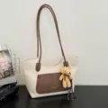 Stylish retro white brown tote bag with bear charm large capacity casual commuter bag - With Pendant / White