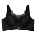 Detalle del sujetador de encaje negro sin aros con delicado borde floral y colgante frontal. - M / Tops / Negro